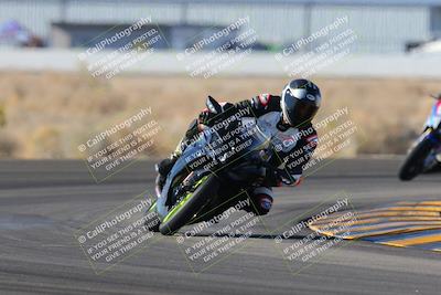 media/Dec-18-2022-SoCal Trackdays (Sun) [[8099a50955]]/Turn 4 (1pm)/